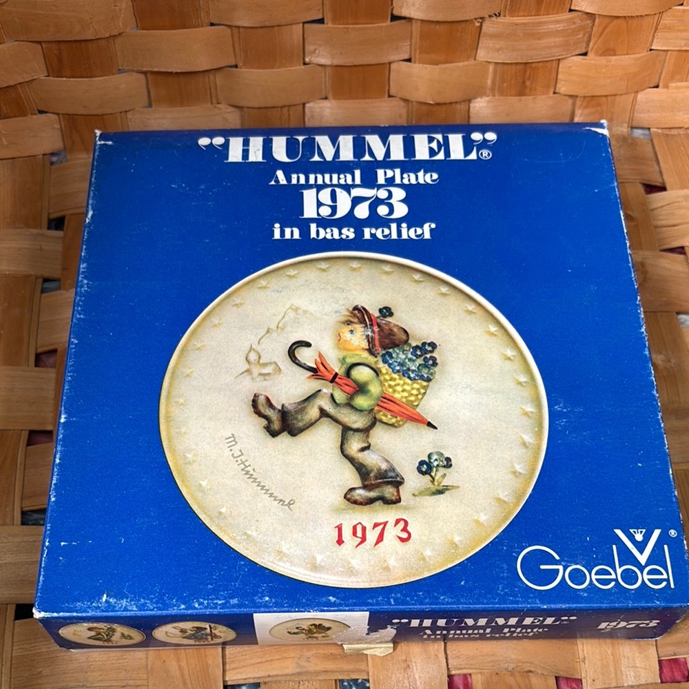 Goebel Blue Game Set
